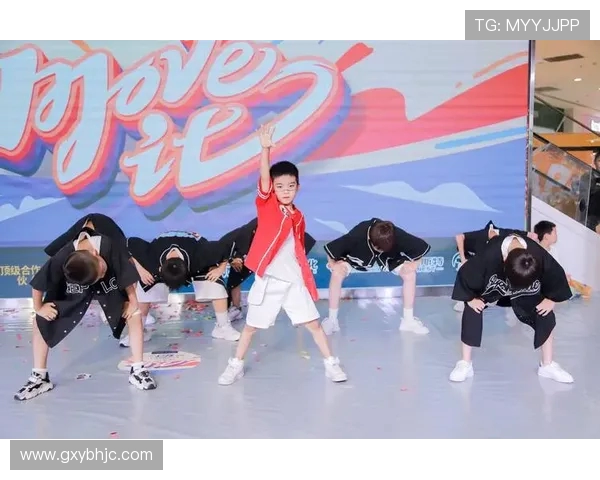 赛后复盘：西安街舞队与深圳街舞队的战术意识与团队配合分析